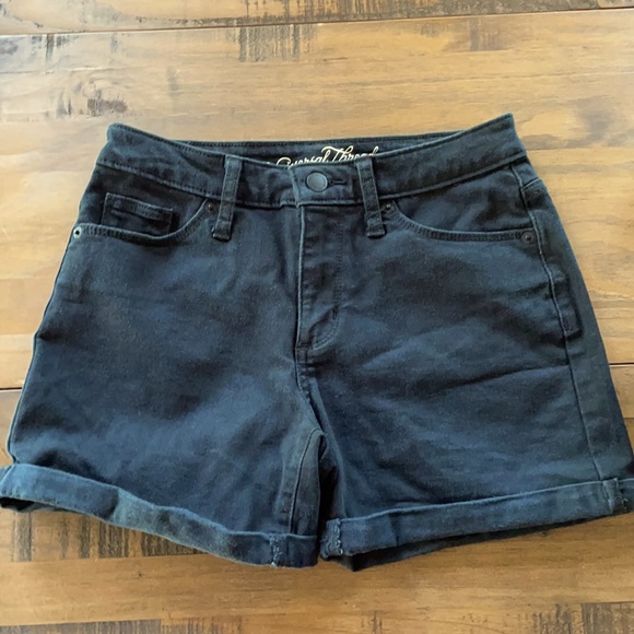 Universal Thread High Rise Midi Shorts - Picture 1 of 6